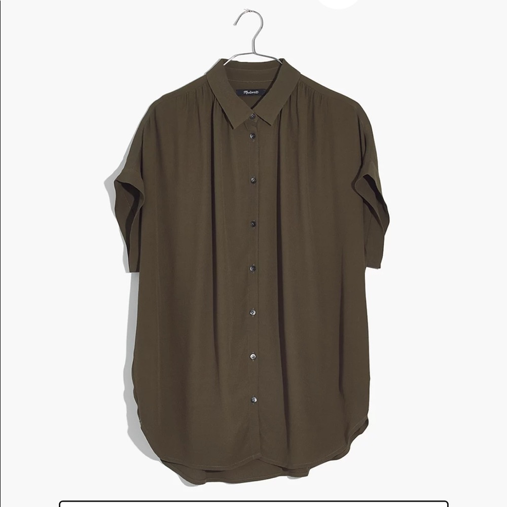 Madewell Central Drapey Short Sleeve Button Down Shirt in Kale Green Size Small